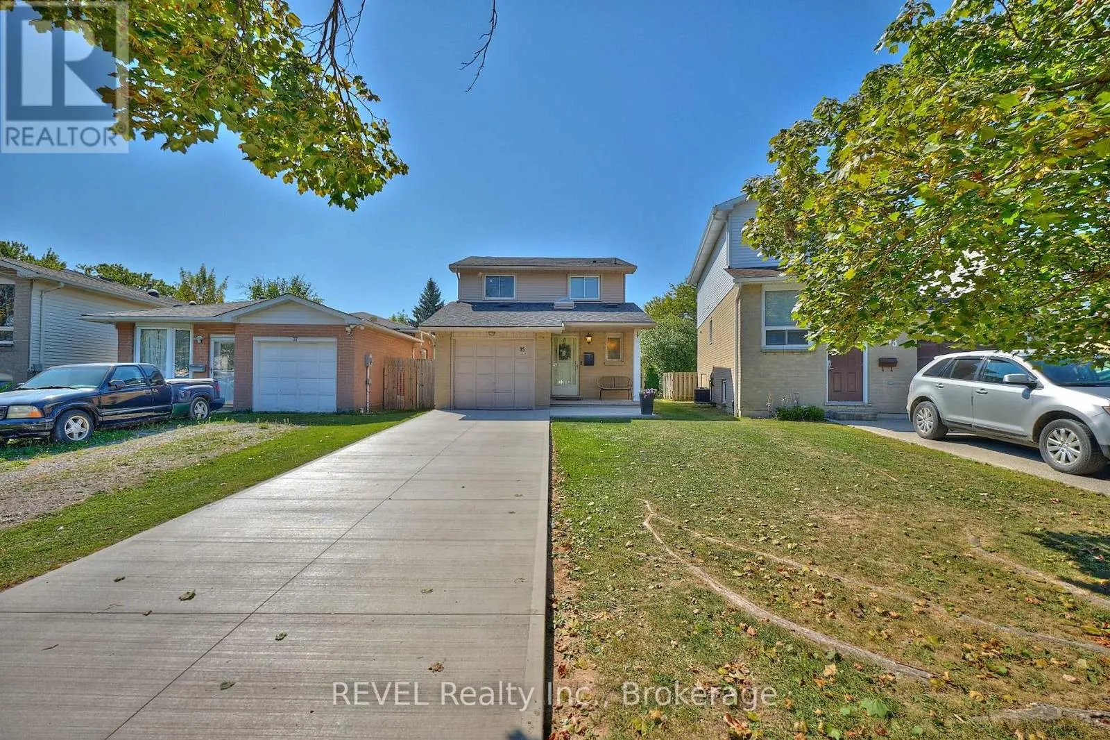 35 ROMY CRESCENT