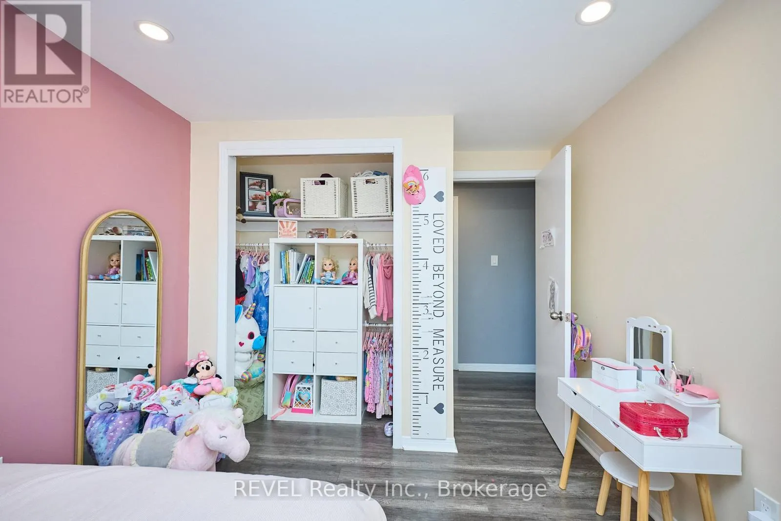 35 ROMY CRESCENT