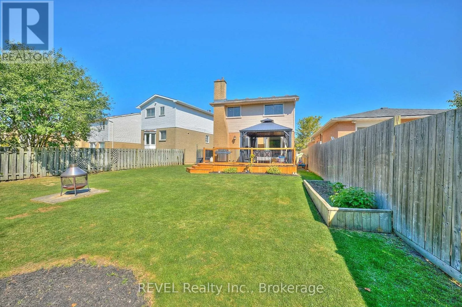 35 ROMY CRESCENT