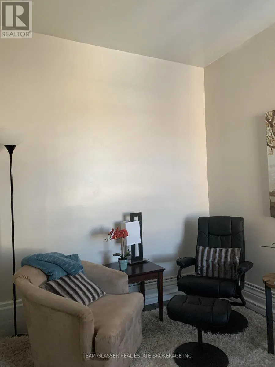 7 - 474 KING STREET, #7
