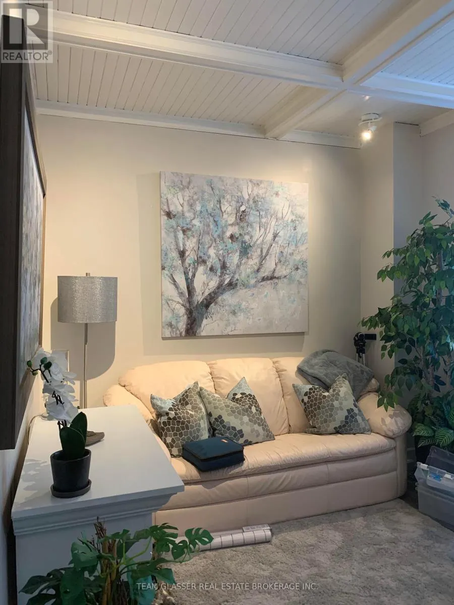 7 - 474 KING STREET, #7