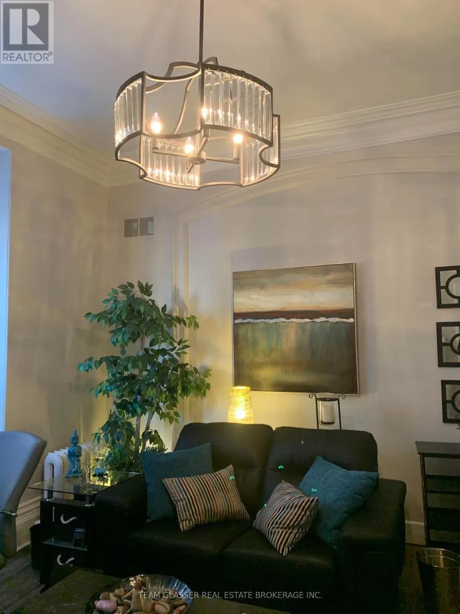 7 - 474 KING STREET, #7