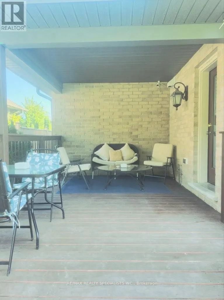 10 BIRCHALL LANE