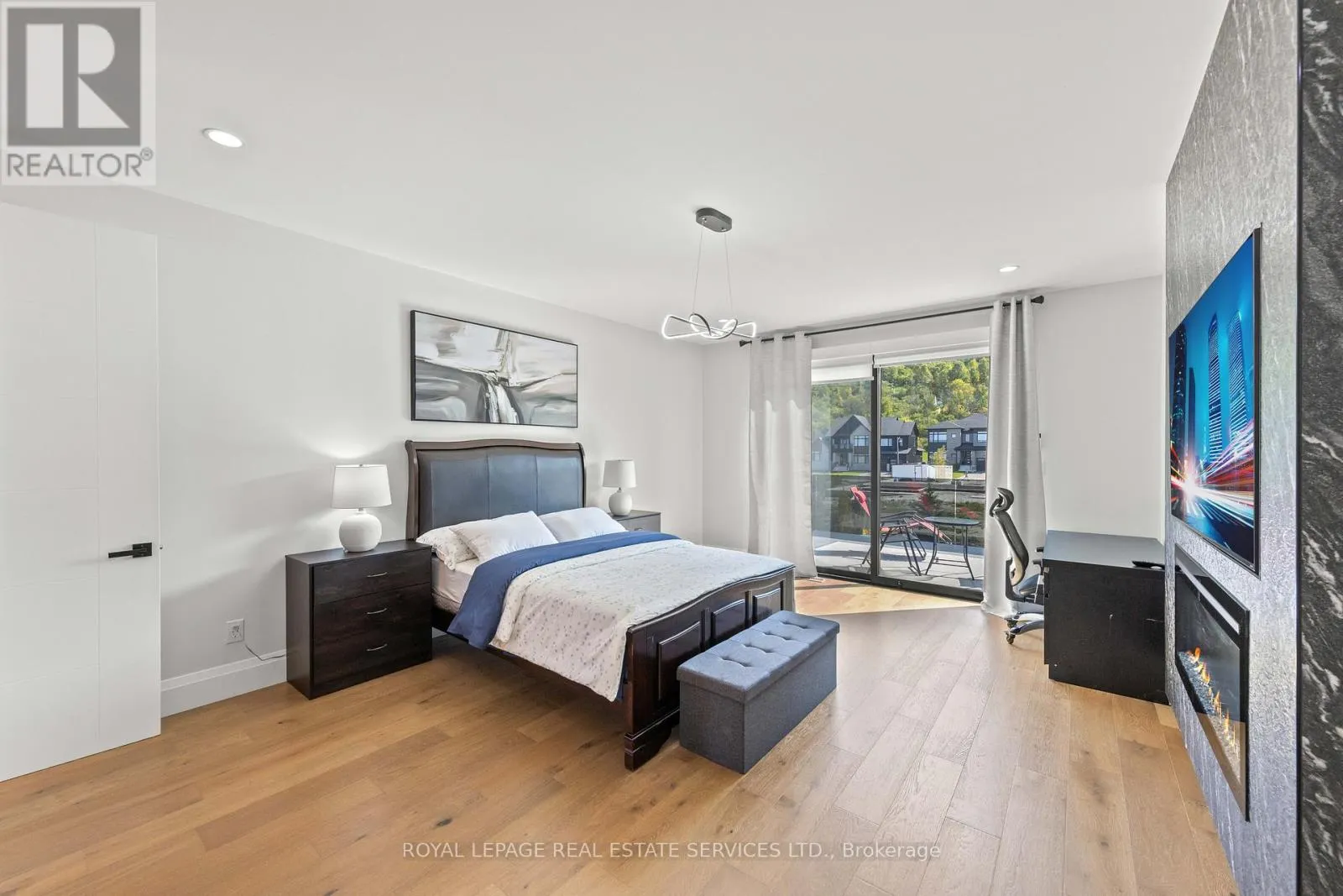 118 BARTON BOULEVARD