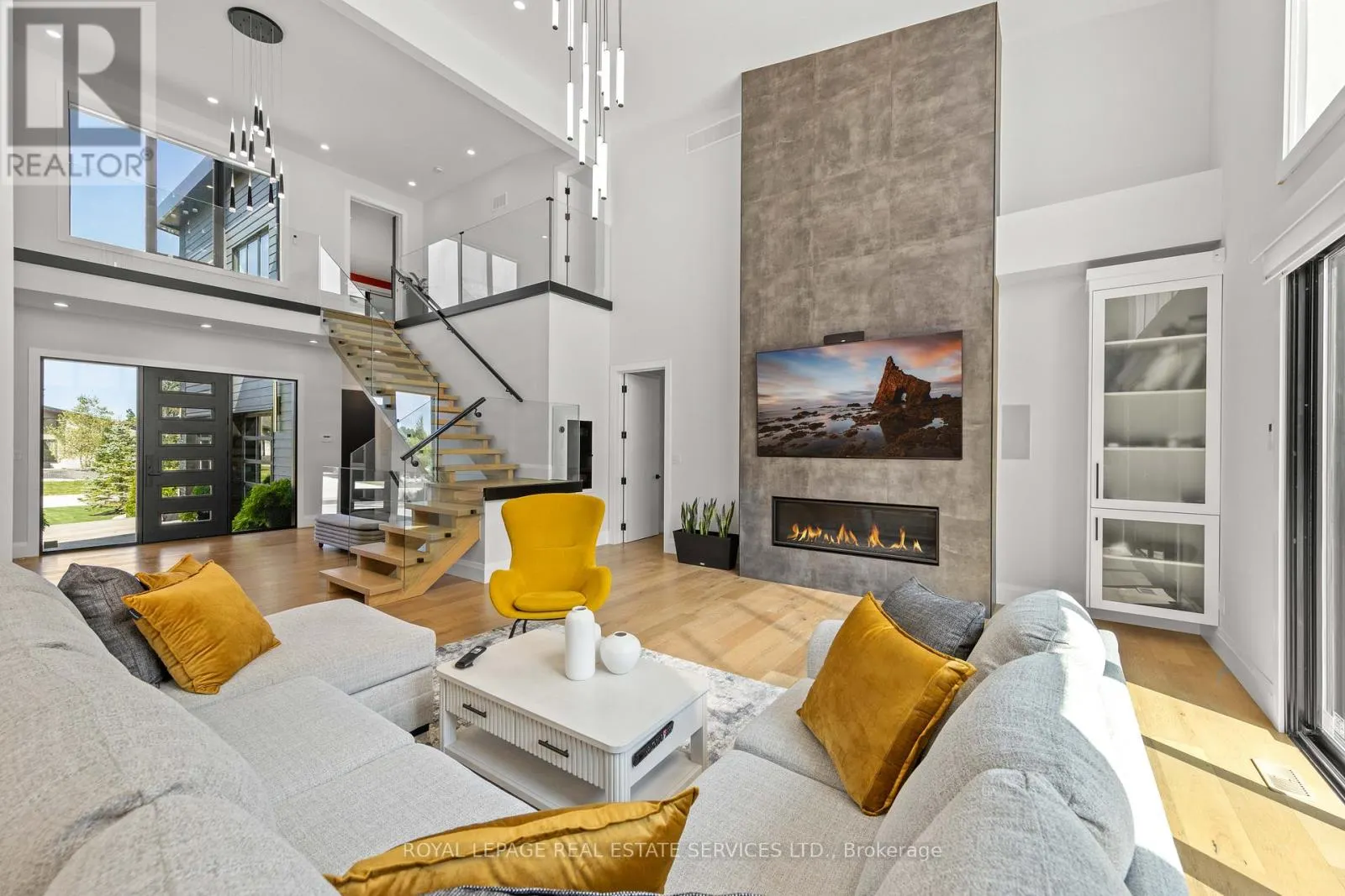118 BARTON BOULEVARD