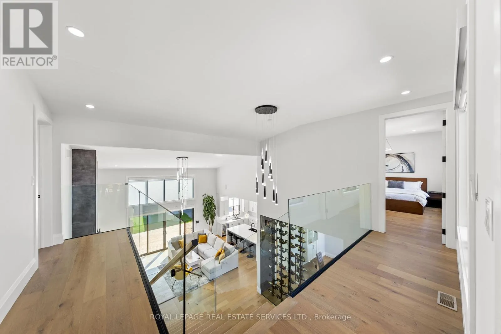 118 BARTON BOULEVARD