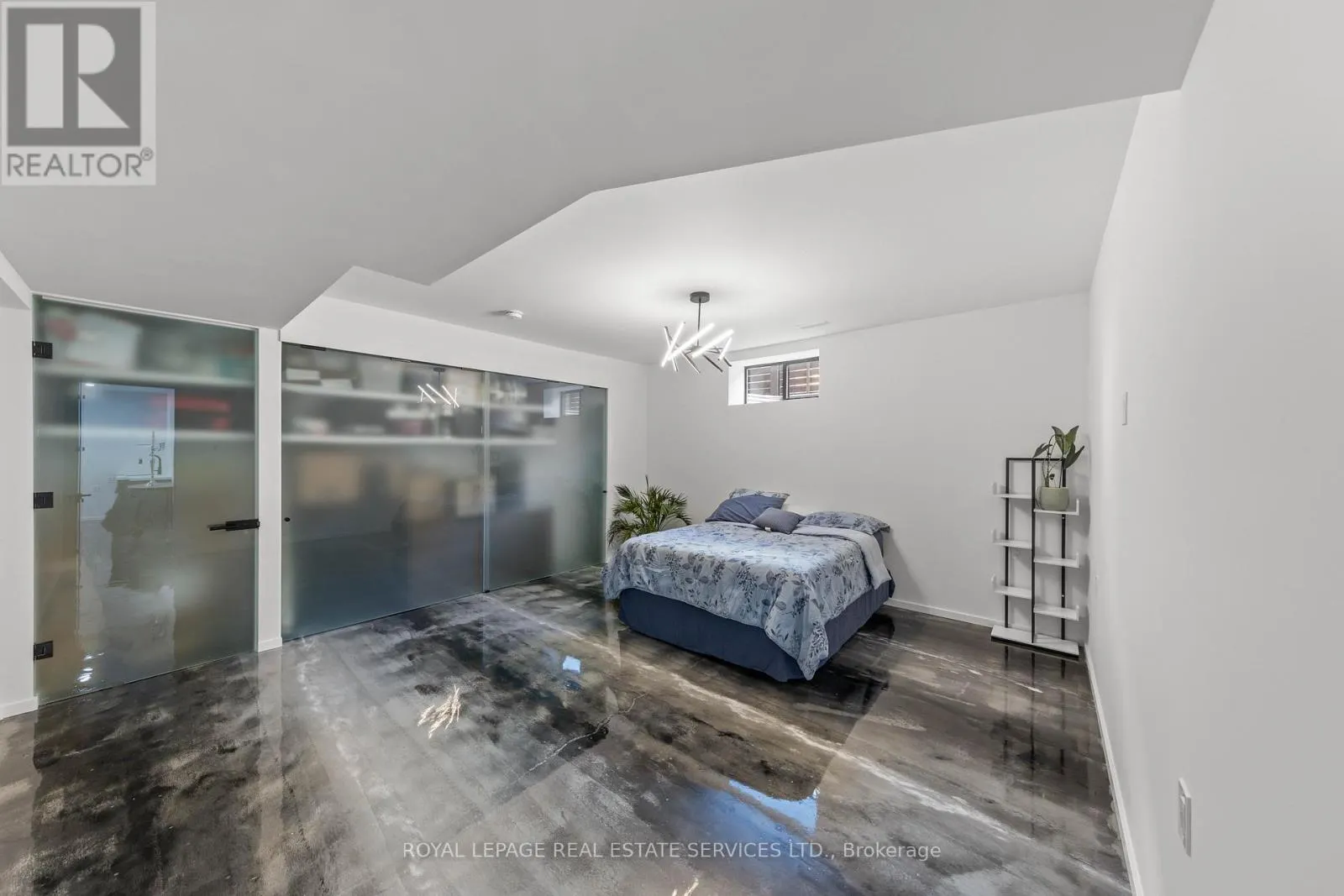 118 BARTON BOULEVARD