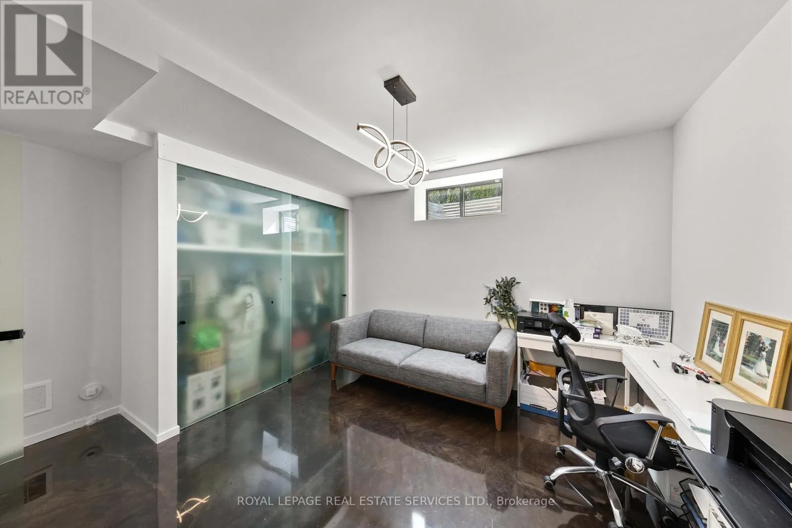 118 BARTON BOULEVARD