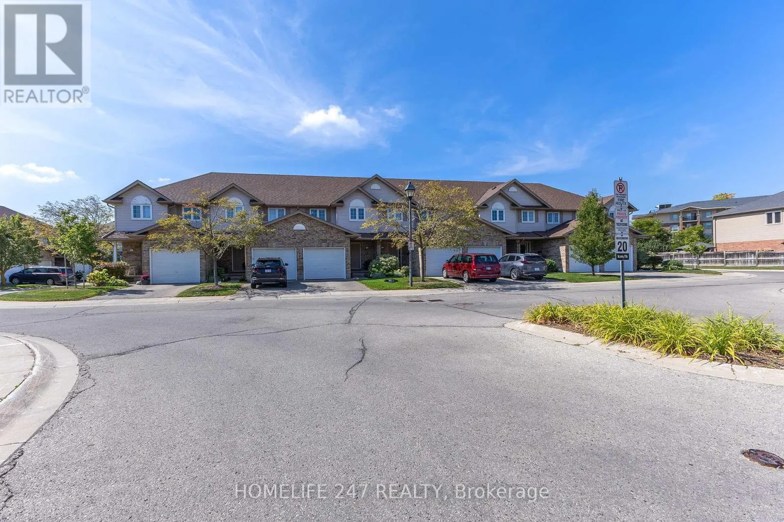 5 - 31 SCHRODER CRESCENT