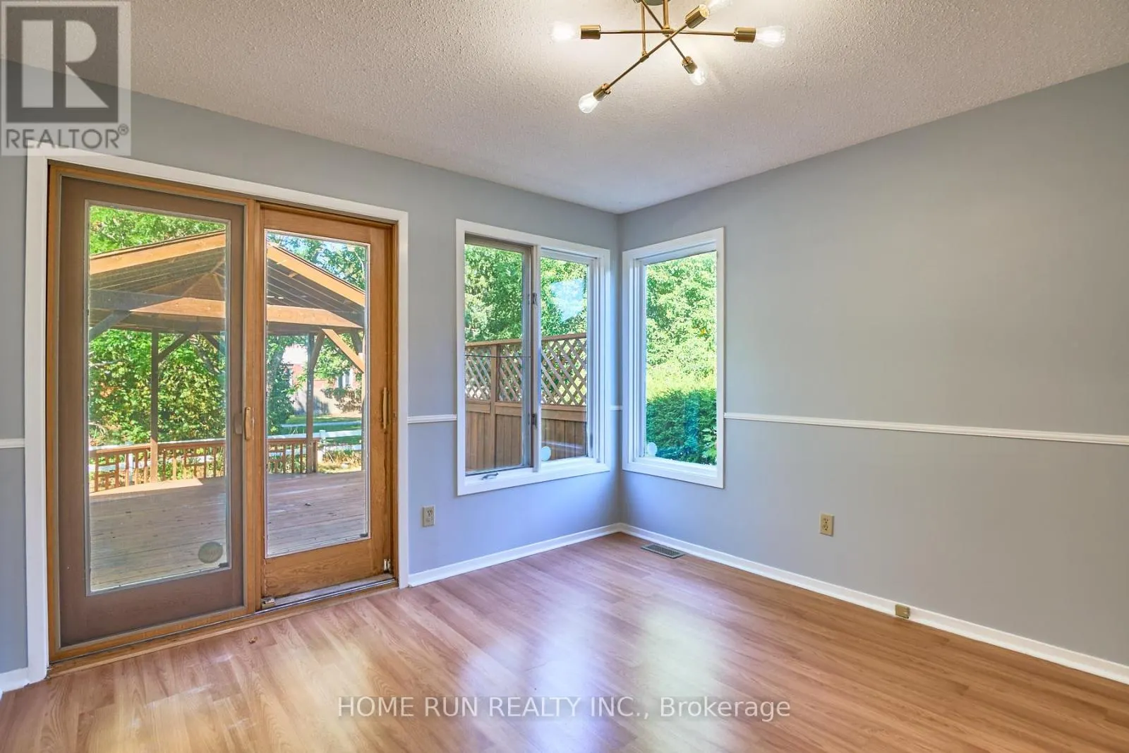 20 THIESSEN CRESCENT