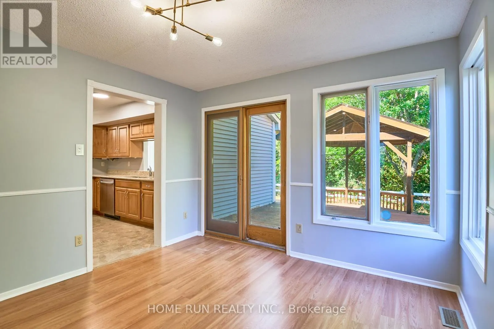 20 THIESSEN CRESCENT