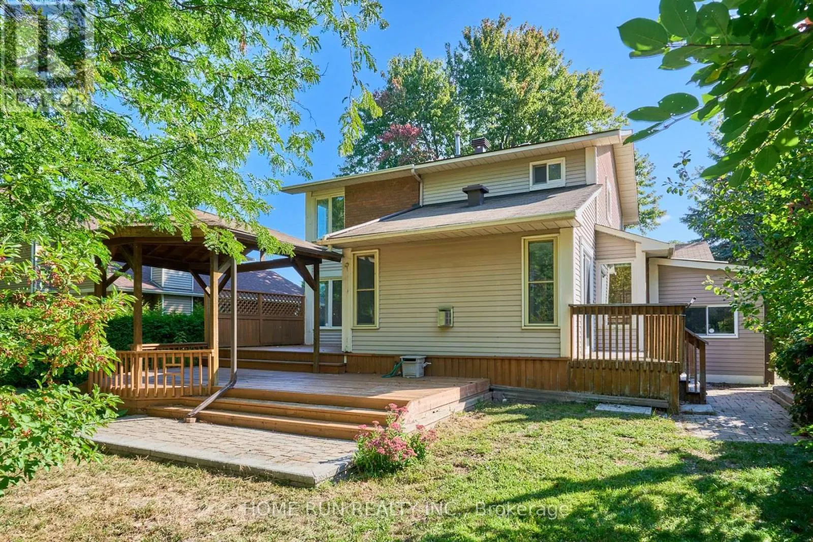 20 THIESSEN CRESCENT