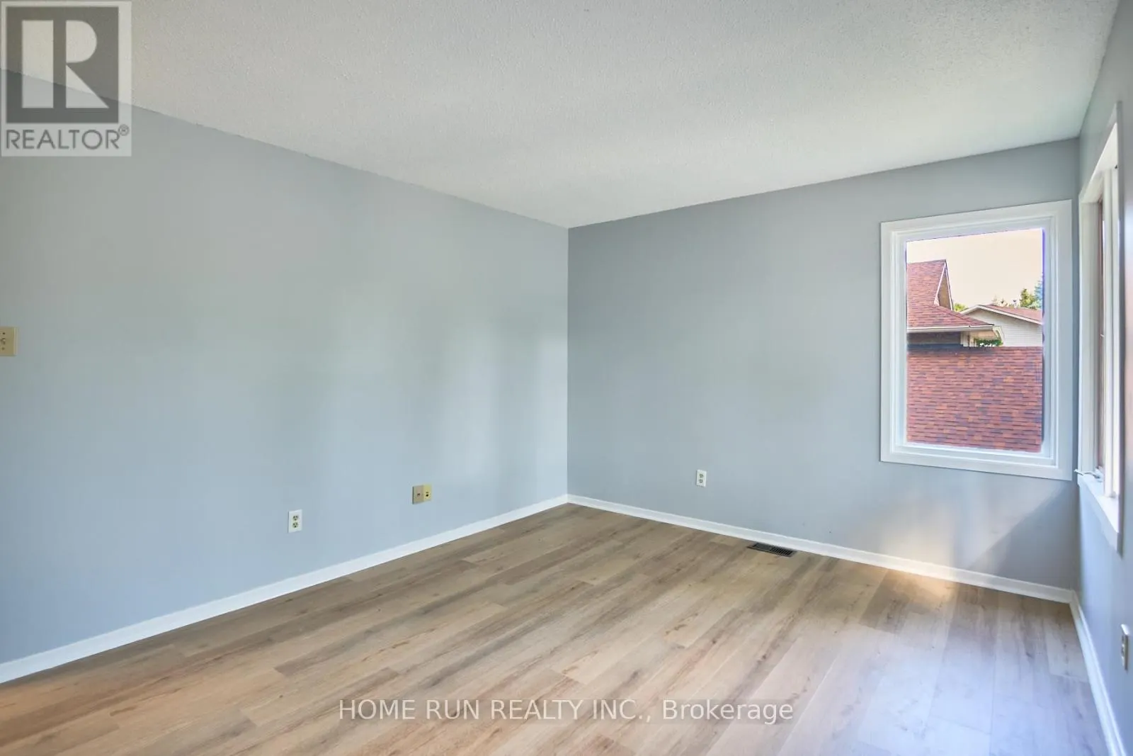 20 THIESSEN CRESCENT