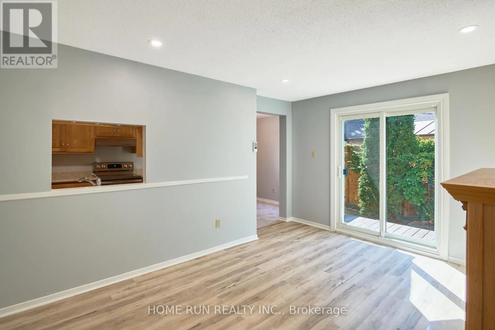 20 THIESSEN CRESCENT