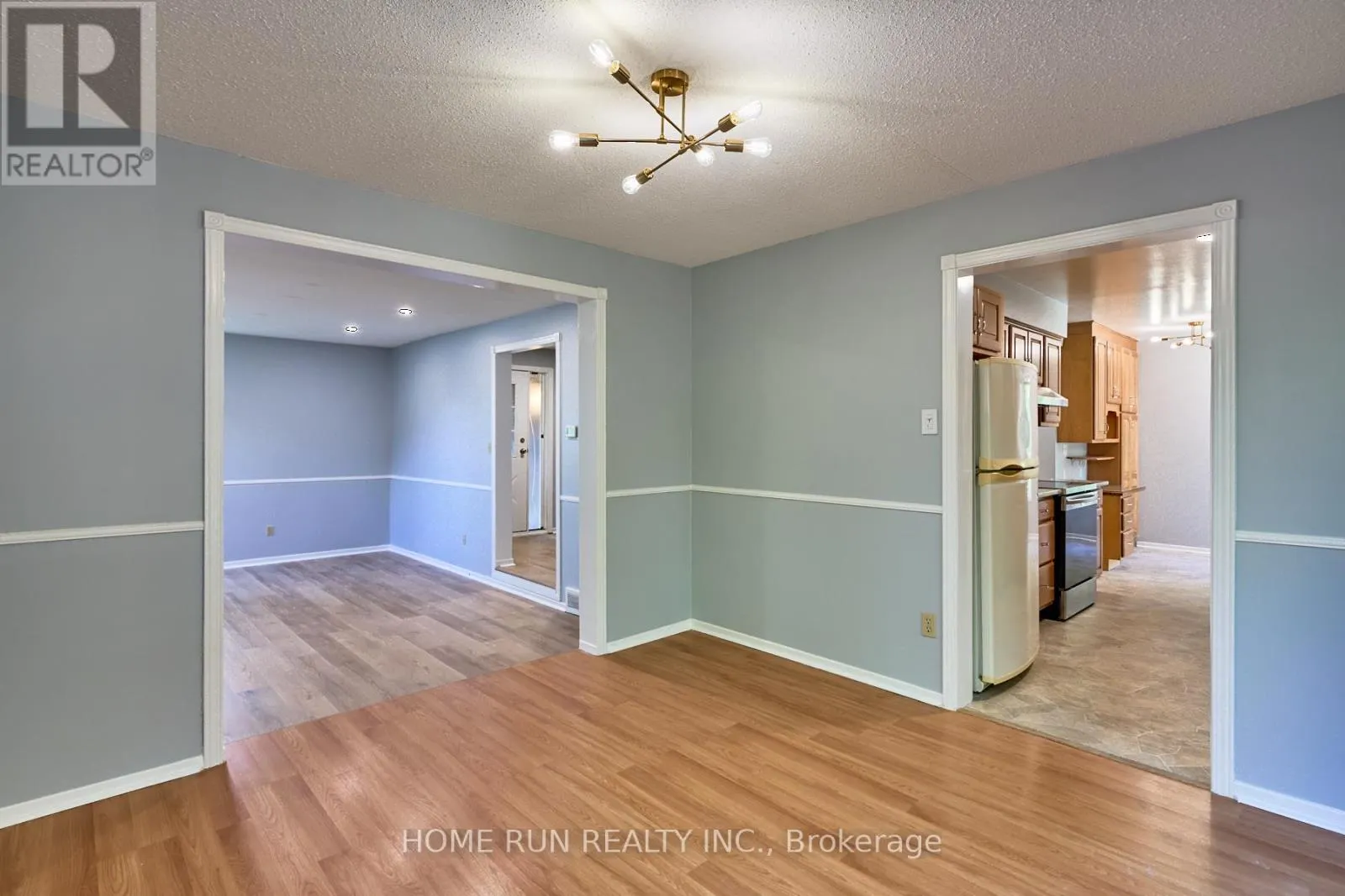 20 THIESSEN CRESCENT