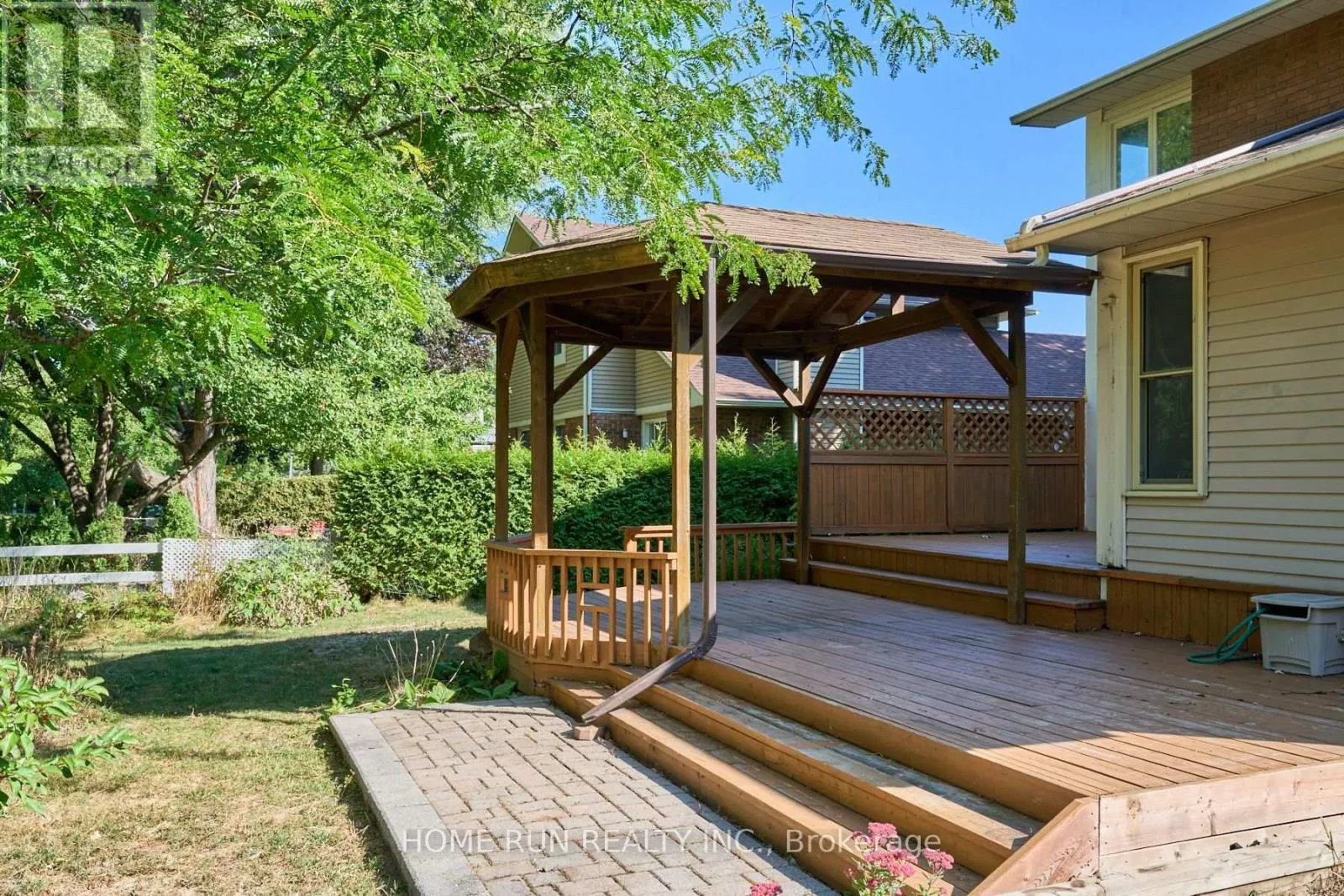 20 THIESSEN CRESCENT