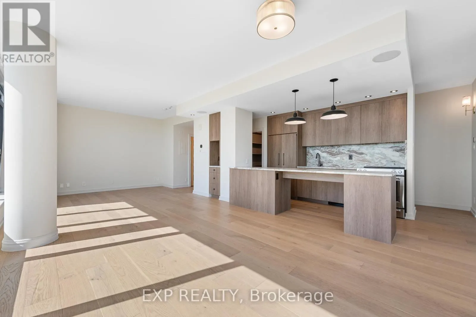 2309 - 324 LAURIER AVENUE W