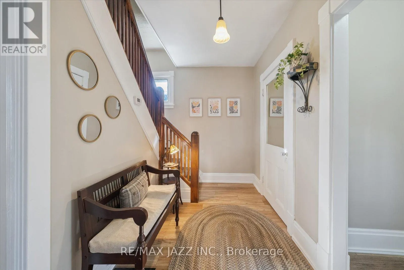 9 HOPE STREET S