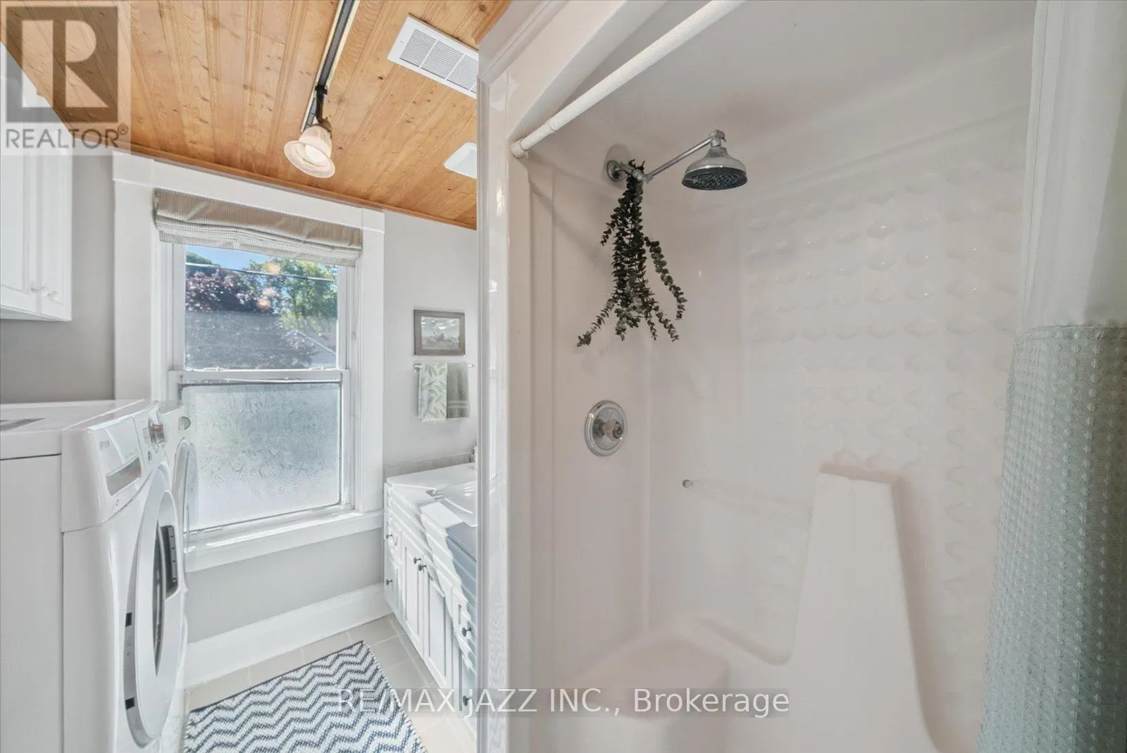 9 HOPE STREET S