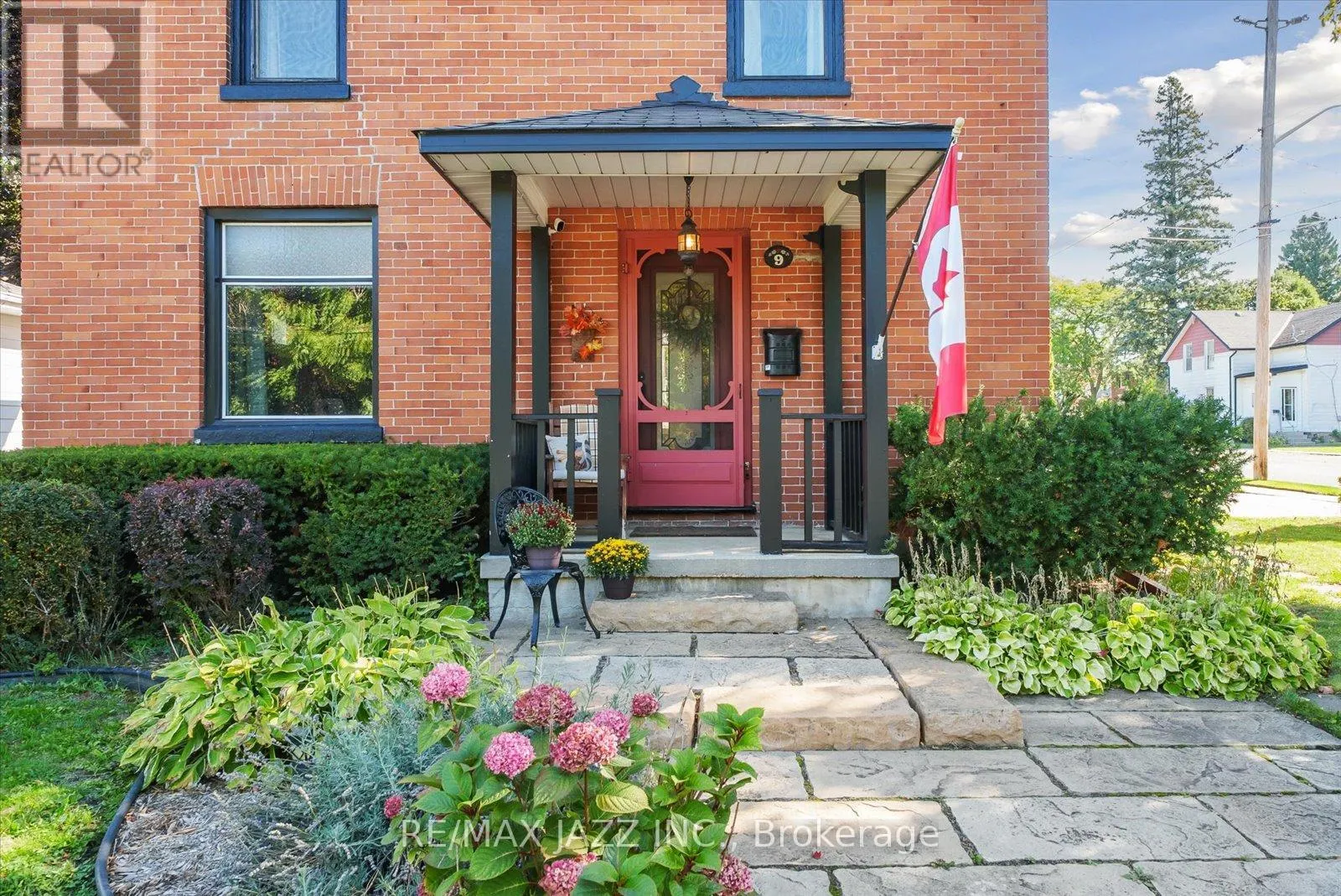9 HOPE STREET S