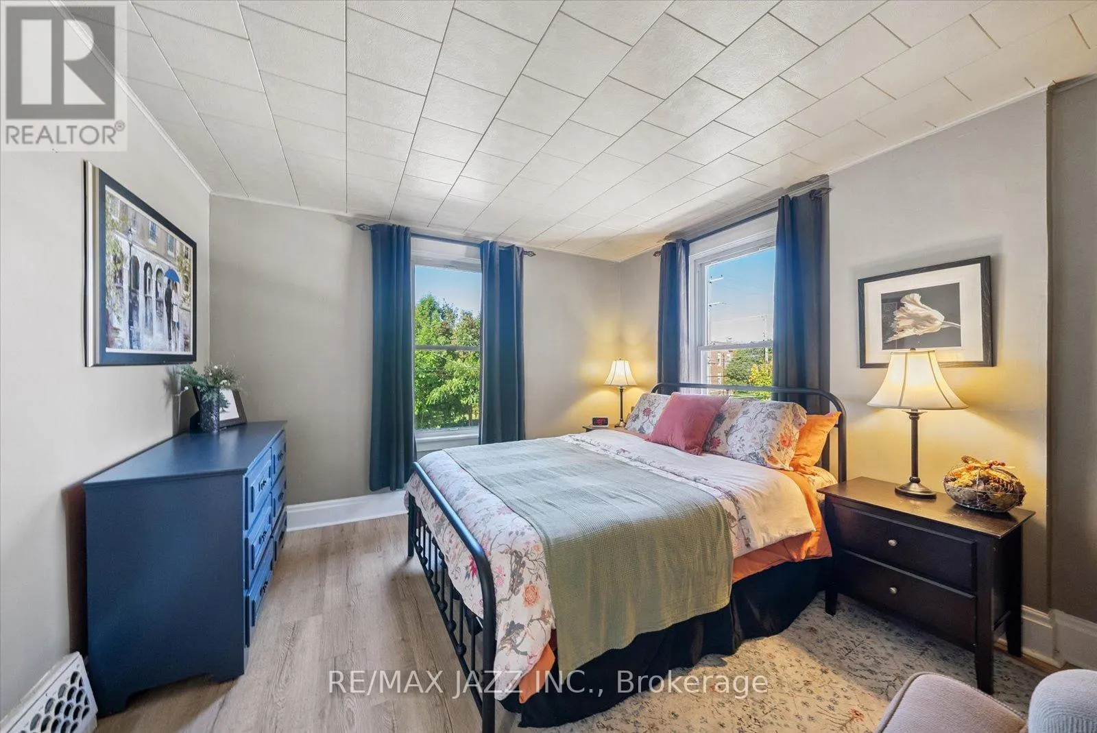 9 HOPE STREET S