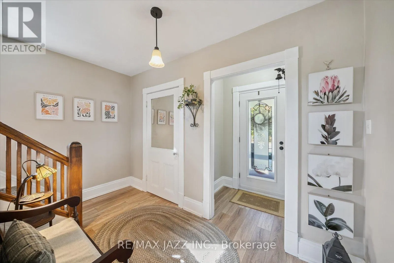 9 HOPE STREET S