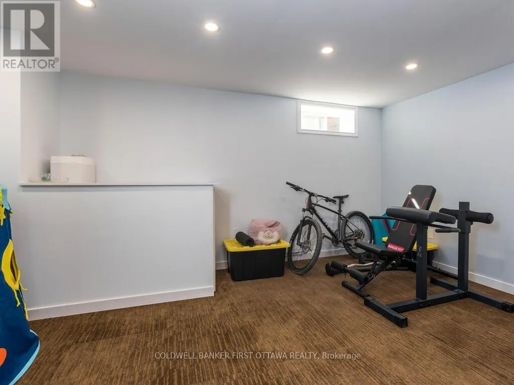 5C WOODVALE GREEN