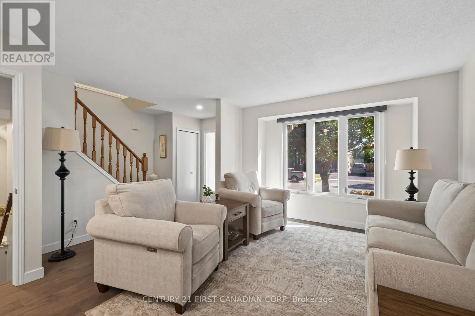 24 MOREAU CRESCENT