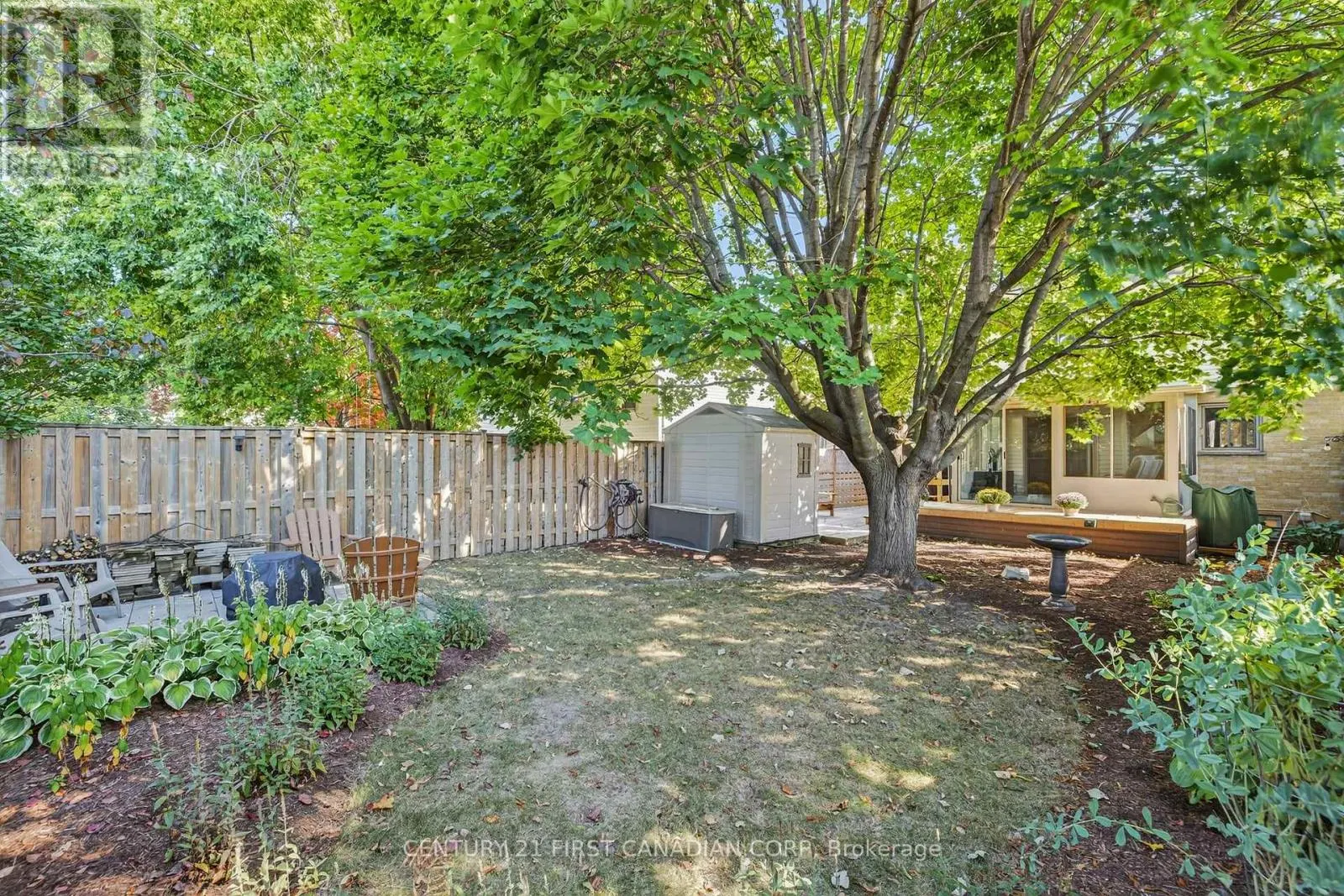 24 MOREAU CRESCENT