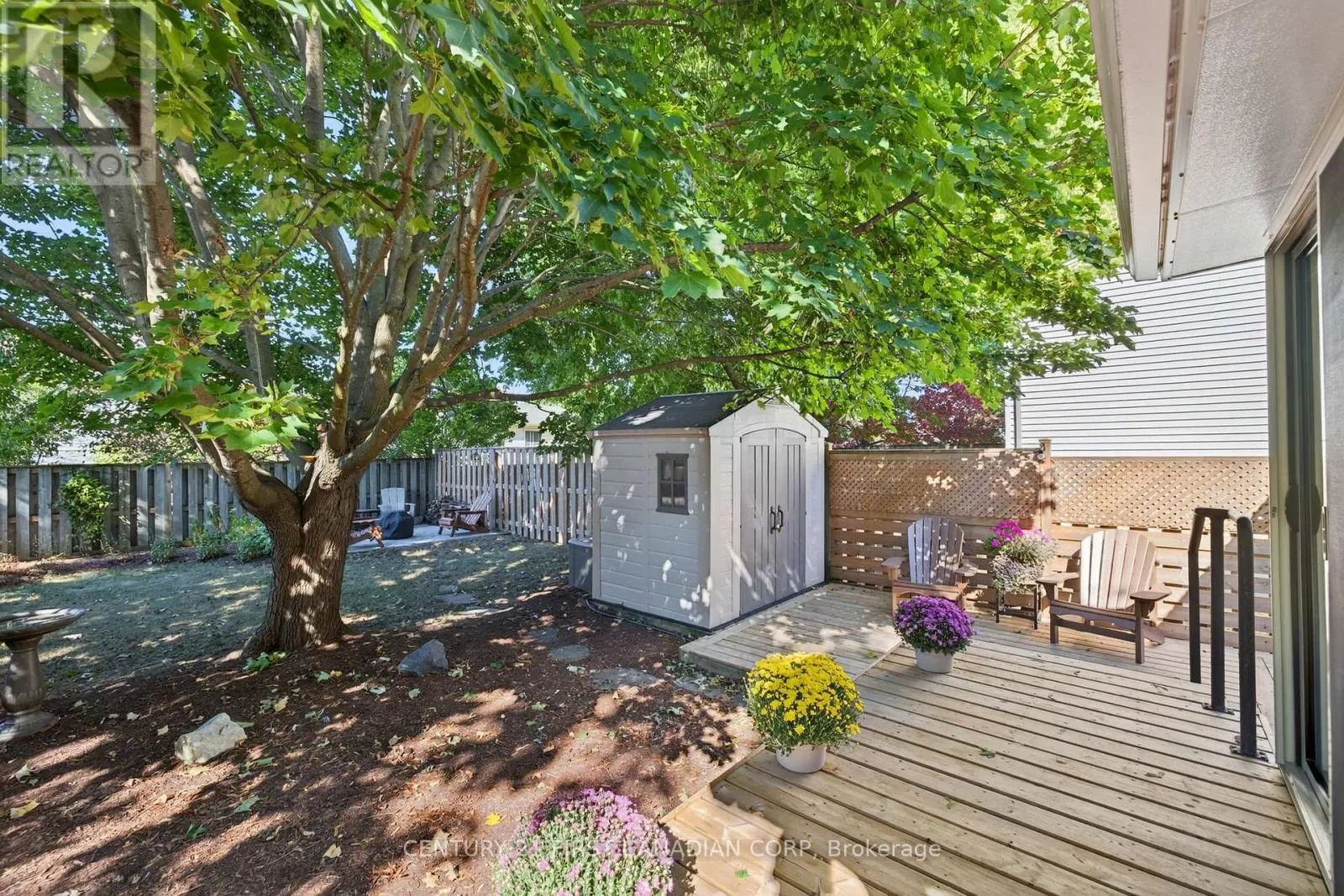 24 MOREAU CRESCENT