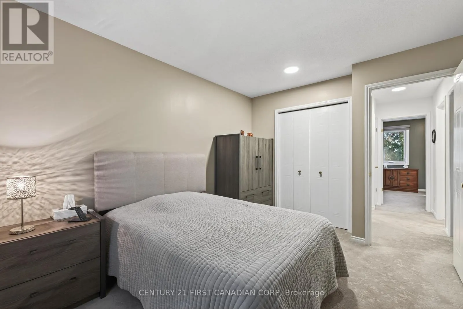24 MOREAU CRESCENT
