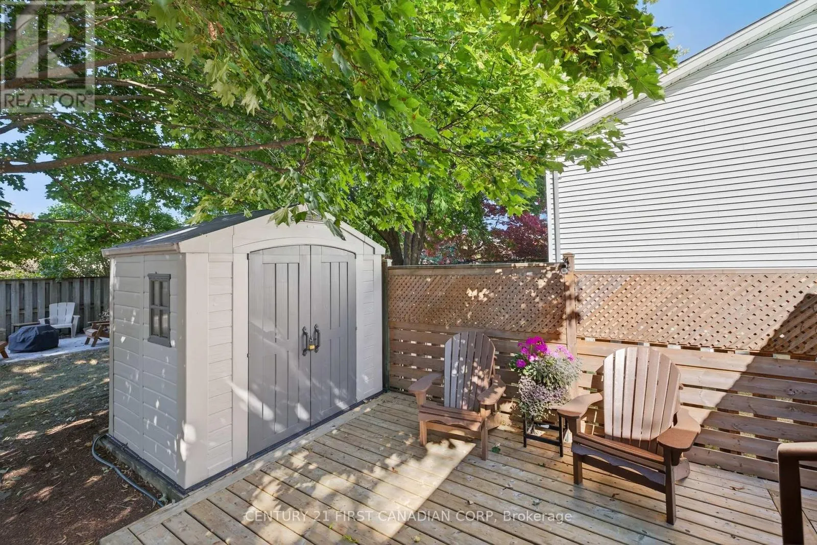 24 MOREAU CRESCENT