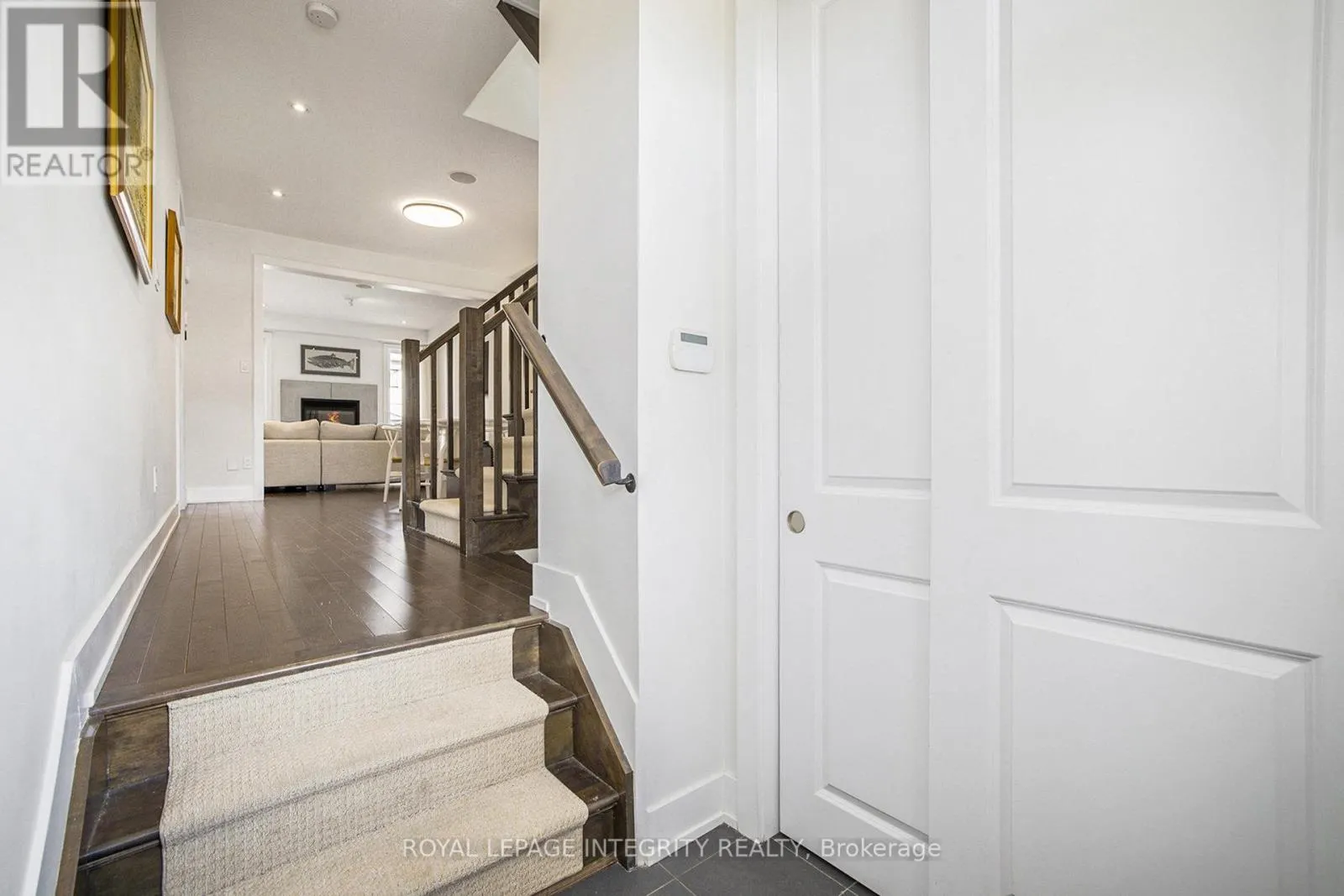 285 MEADOWBREEZE DRIVE