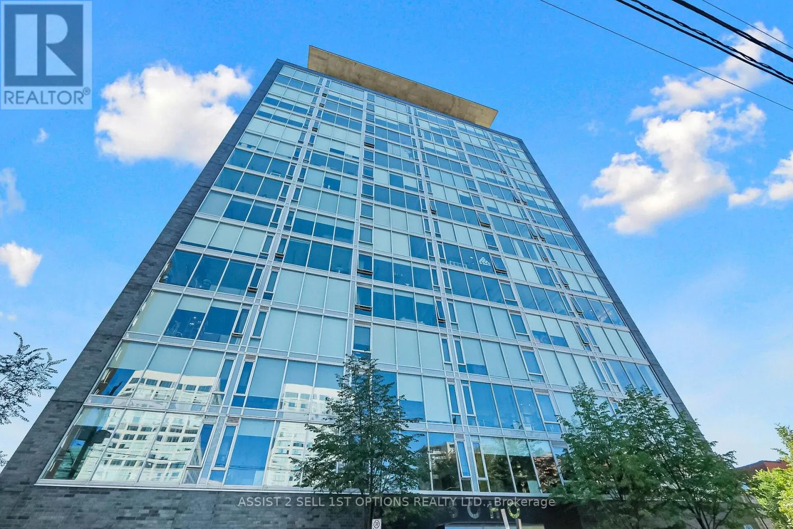 611 - 300 LISGAR STREET