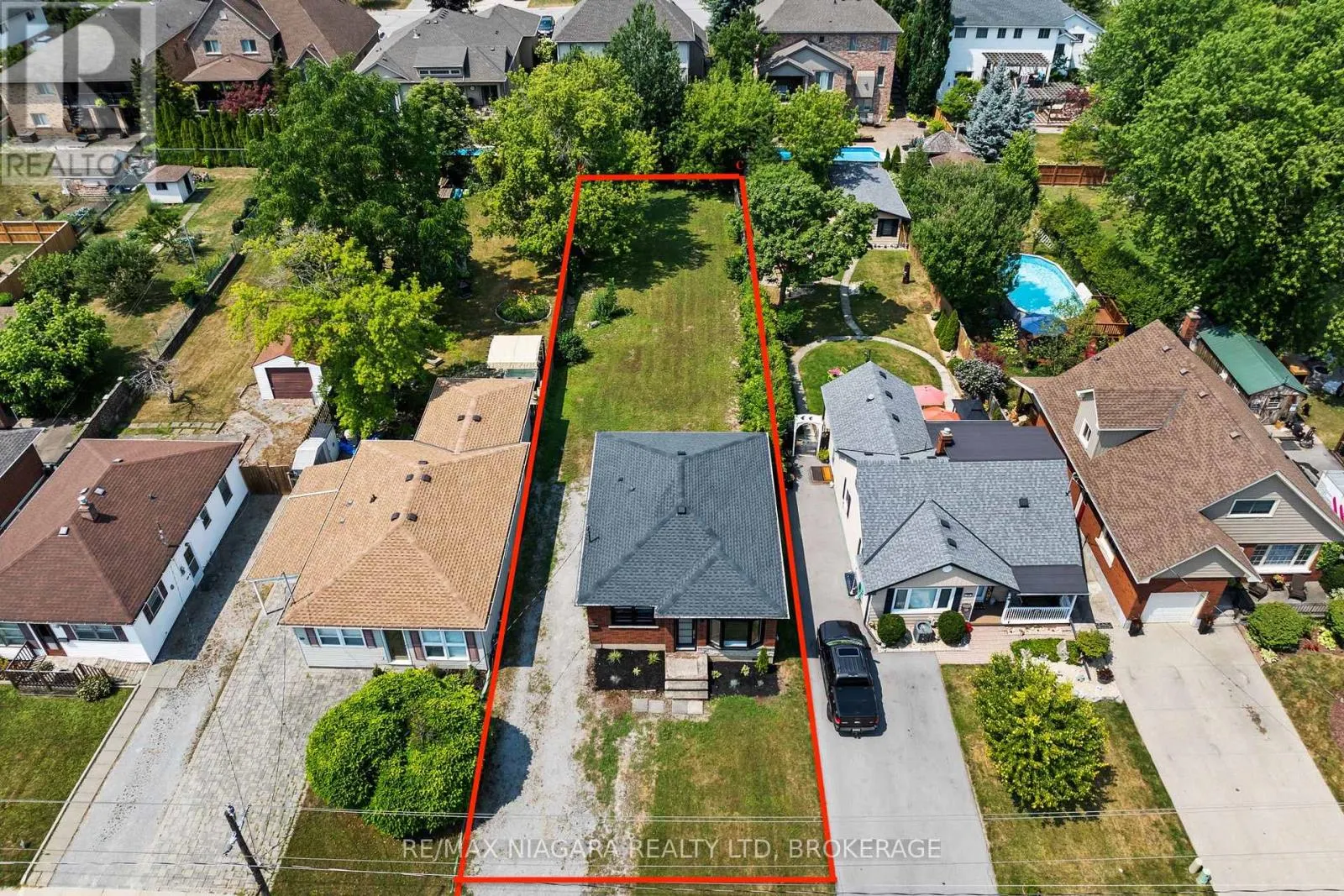 53 COLLIER ROAD S