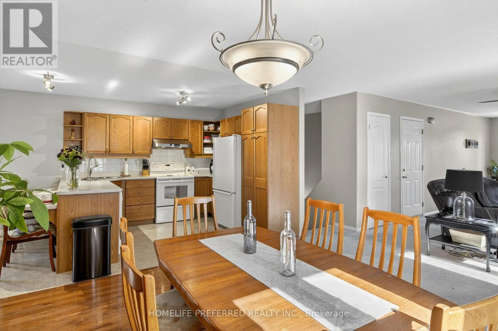 955 RALPHSON CRESCENT