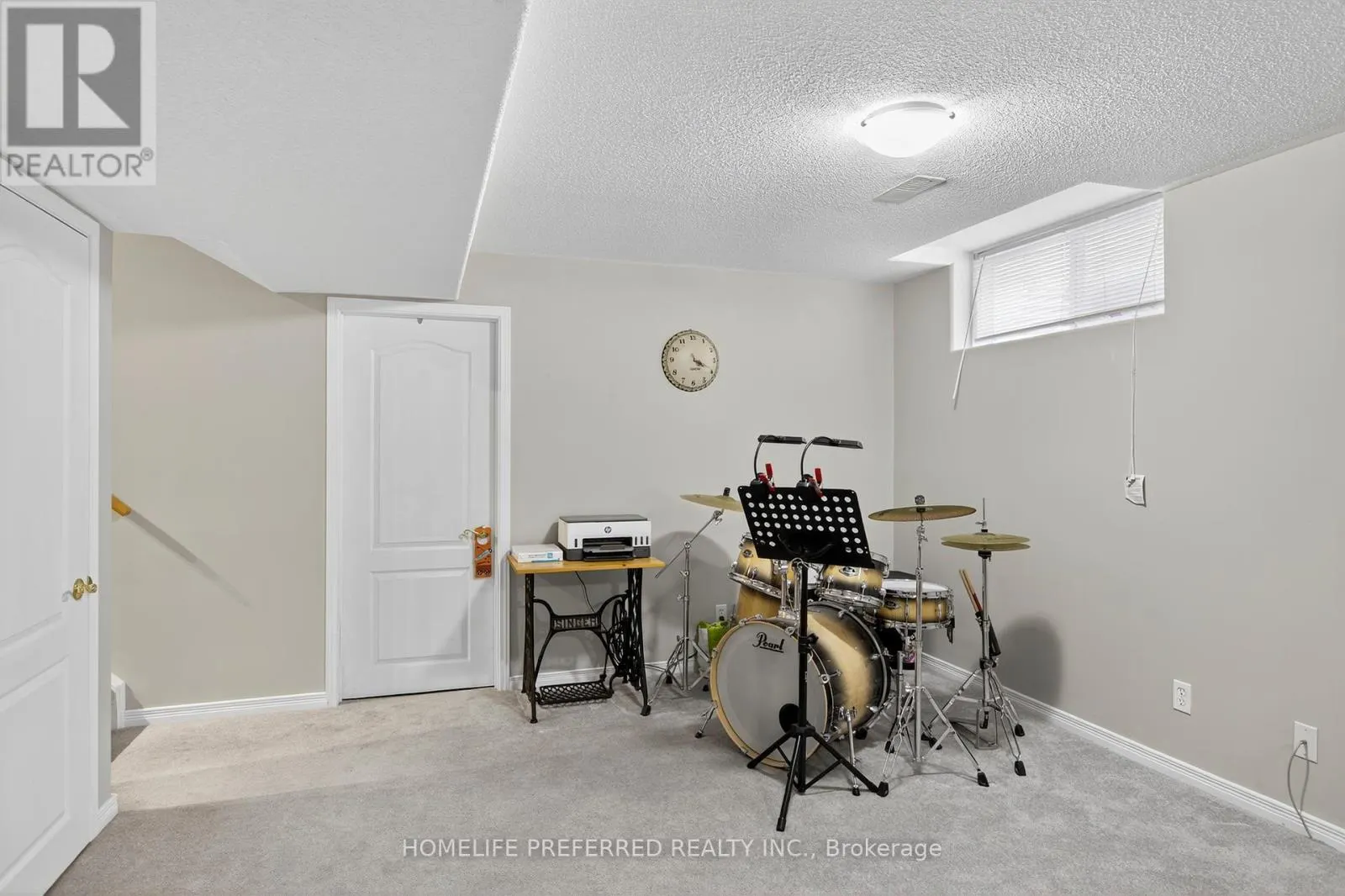 955 RALPHSON CRESCENT