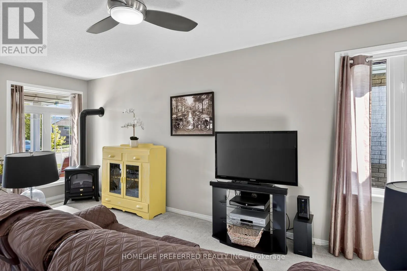955 RALPHSON CRESCENT