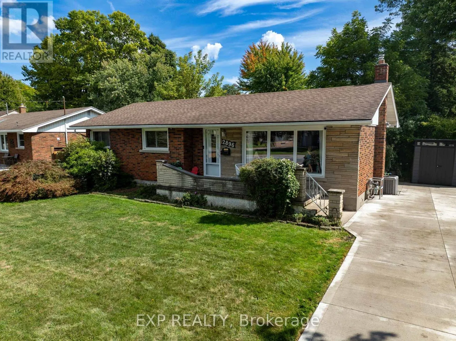 2896 PORTAGE ROAD