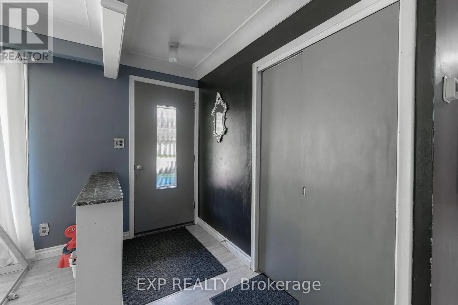 2896 PORTAGE ROAD
