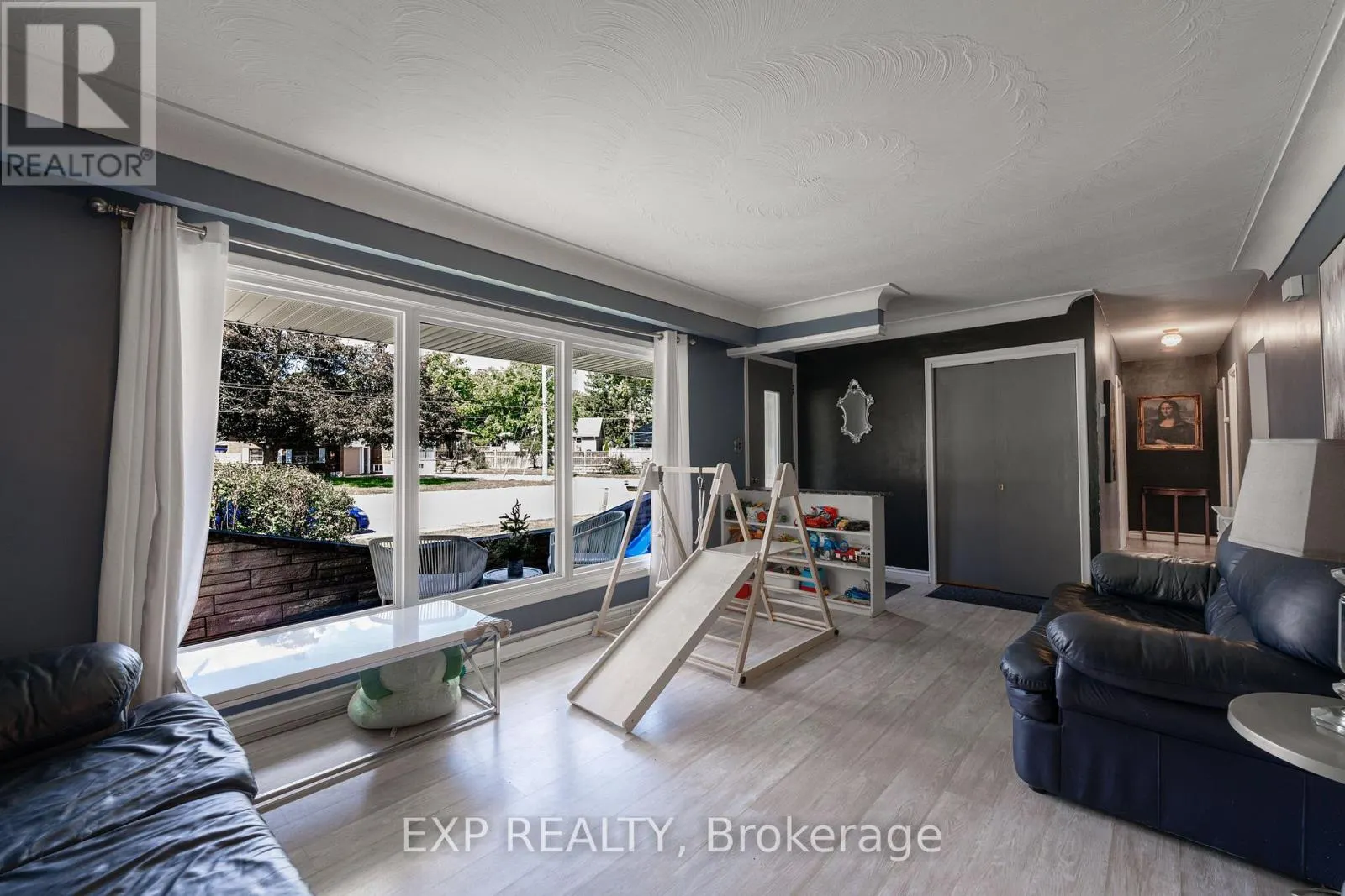 2896 PORTAGE ROAD