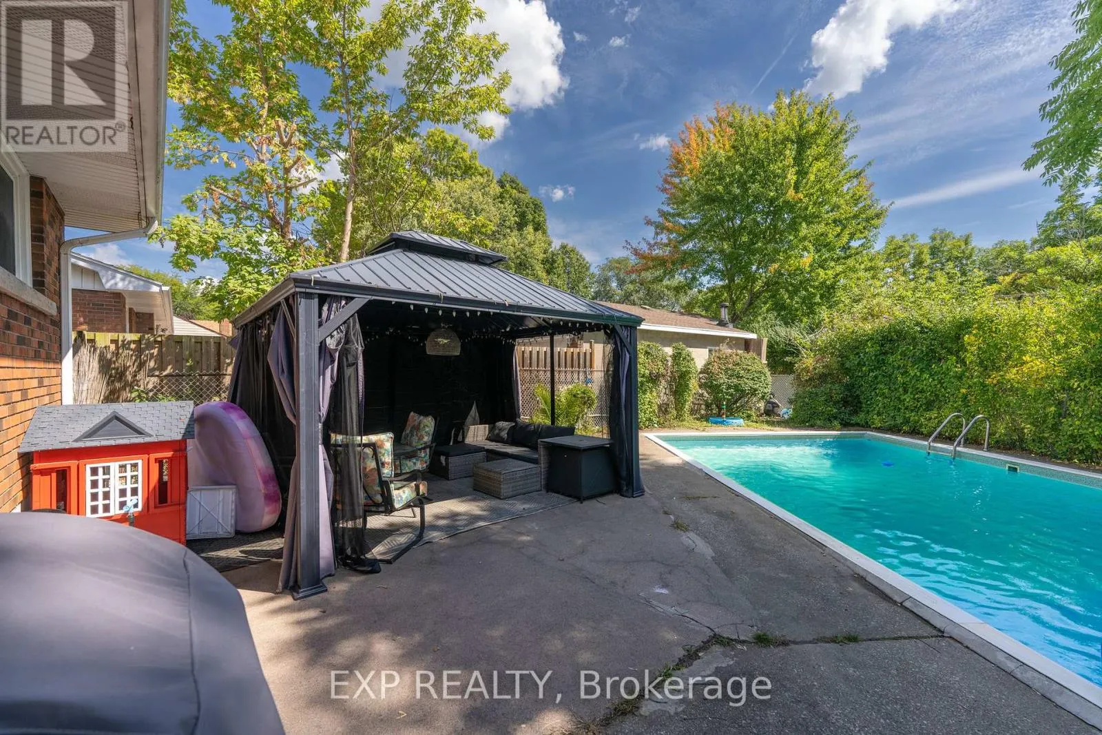2896 PORTAGE ROAD