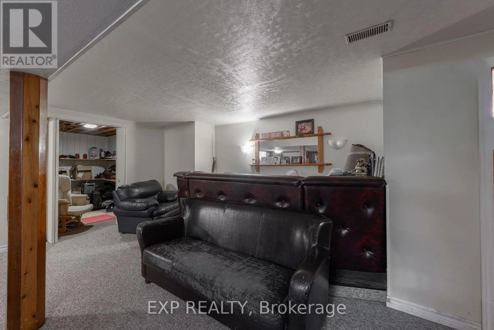 2896 PORTAGE ROAD