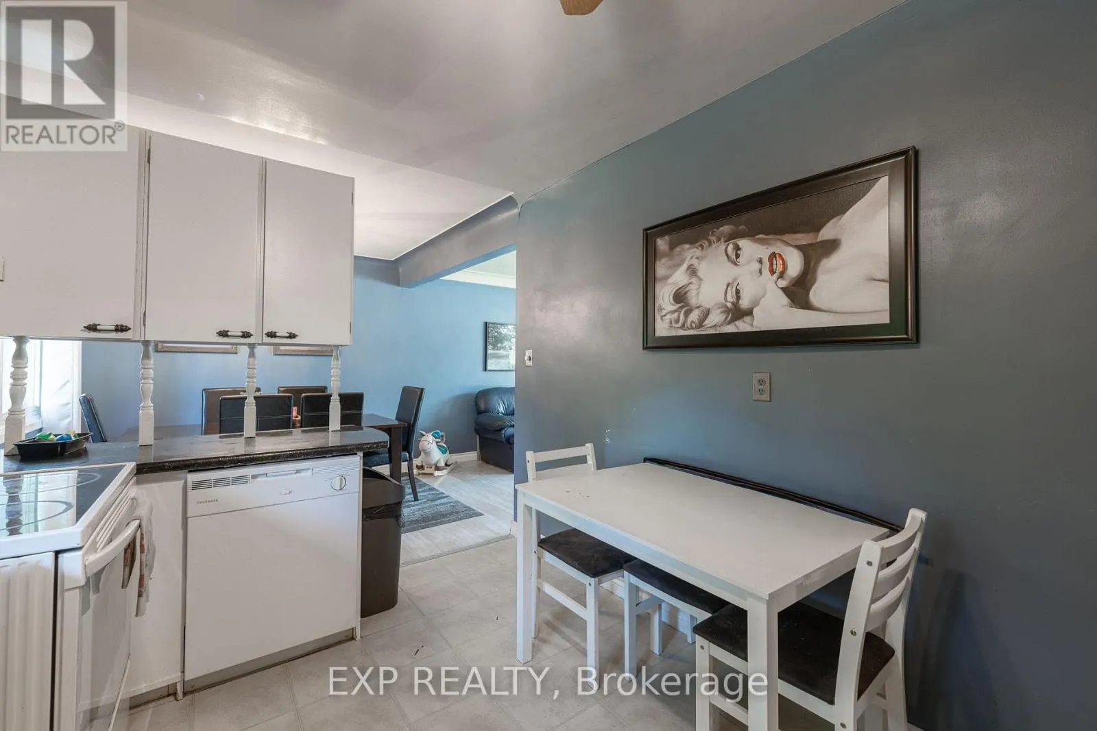 2896 PORTAGE ROAD