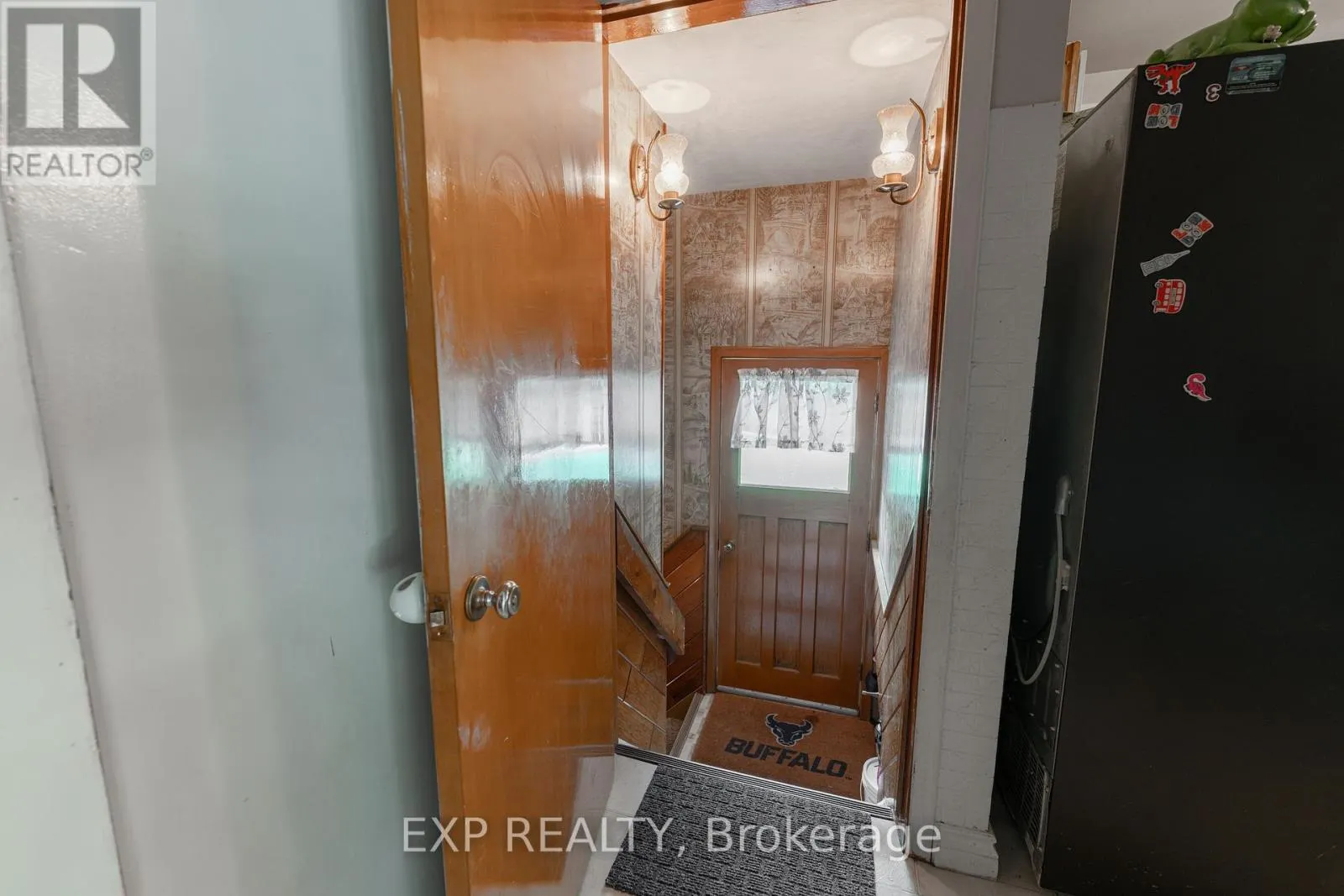 2896 PORTAGE ROAD