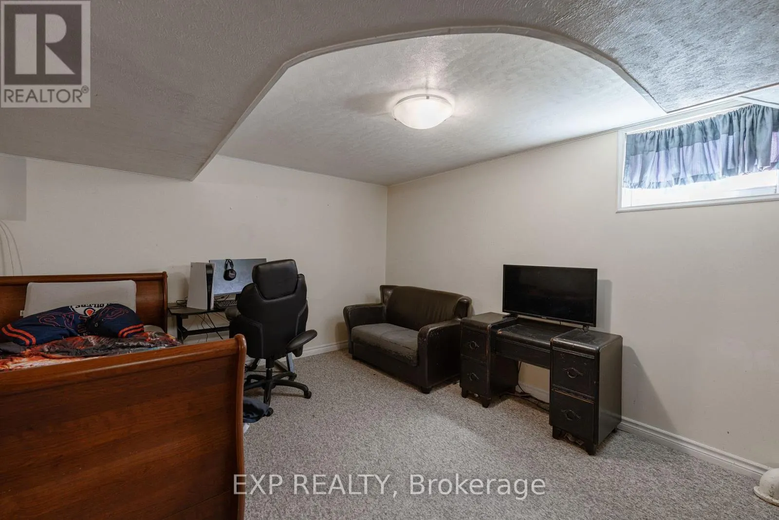 2896 PORTAGE ROAD