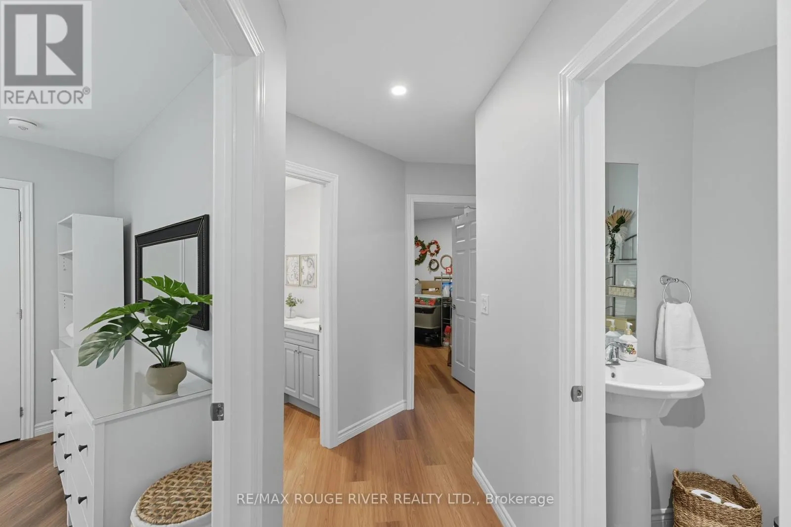 103 - 300 CROFT STREET, #103