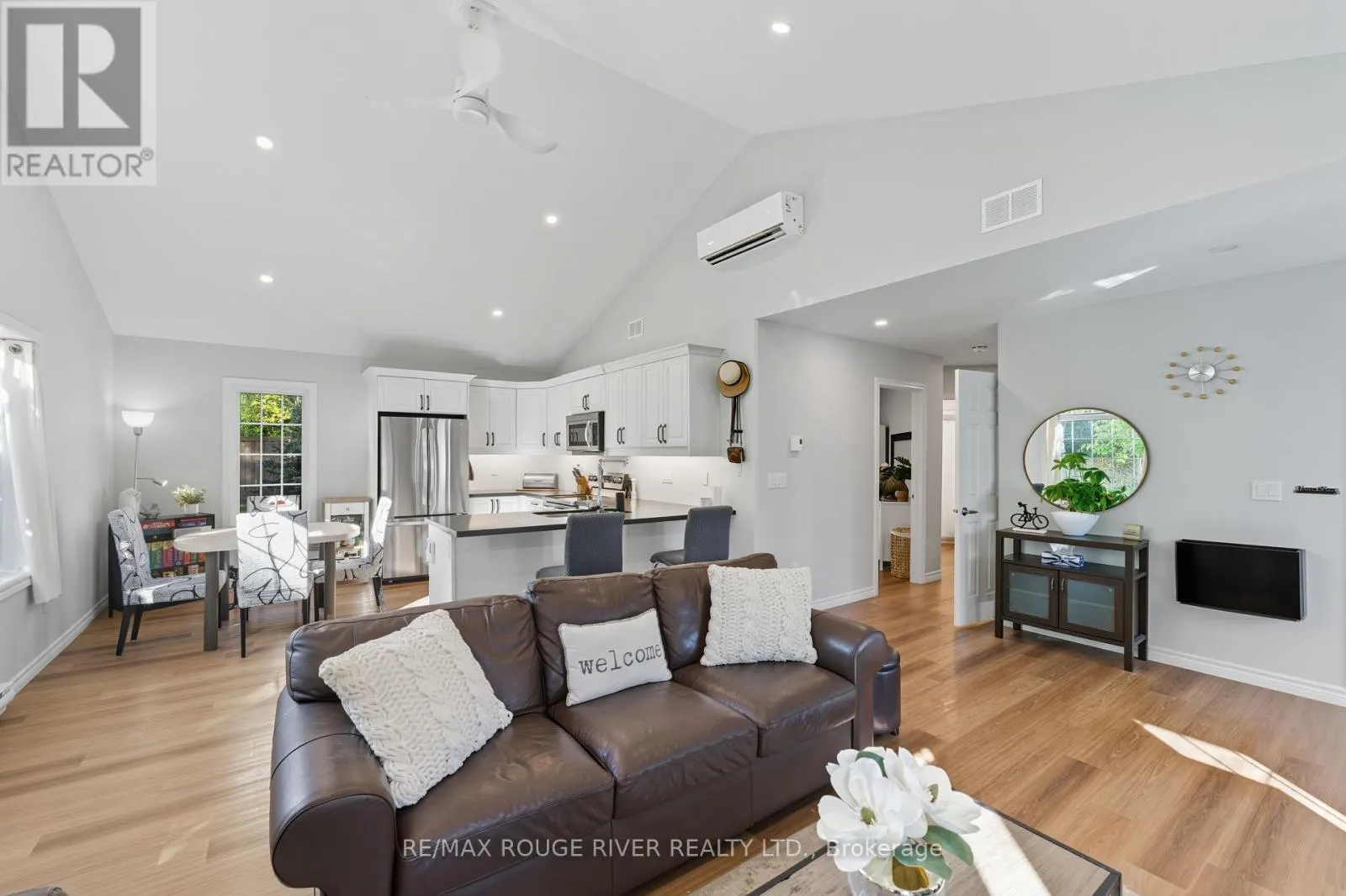 103 - 300 CROFT STREET, #103