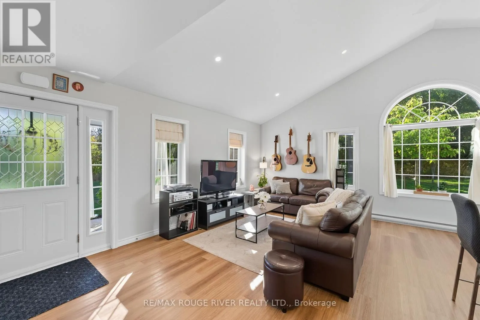 103 - 300 CROFT STREET, #103
