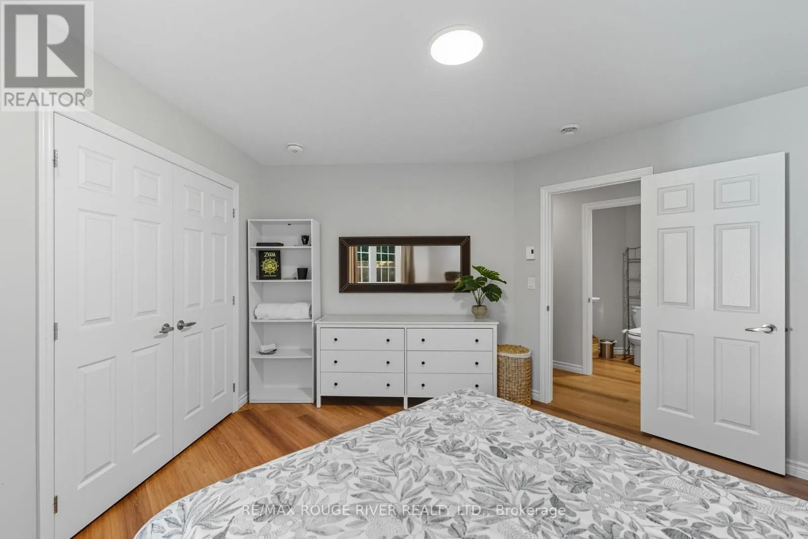 103 - 300 CROFT STREET, #103